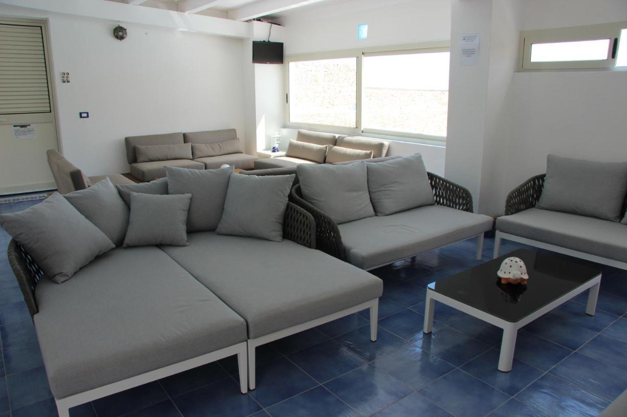 Hotel Macondo Лампедуза Экстерьер фото